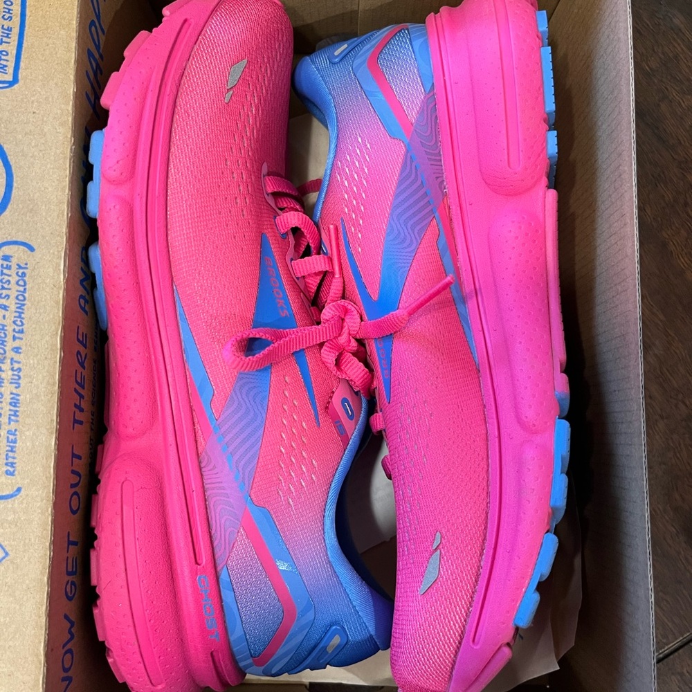 Women’s Brooks Ghost 15 Size 8